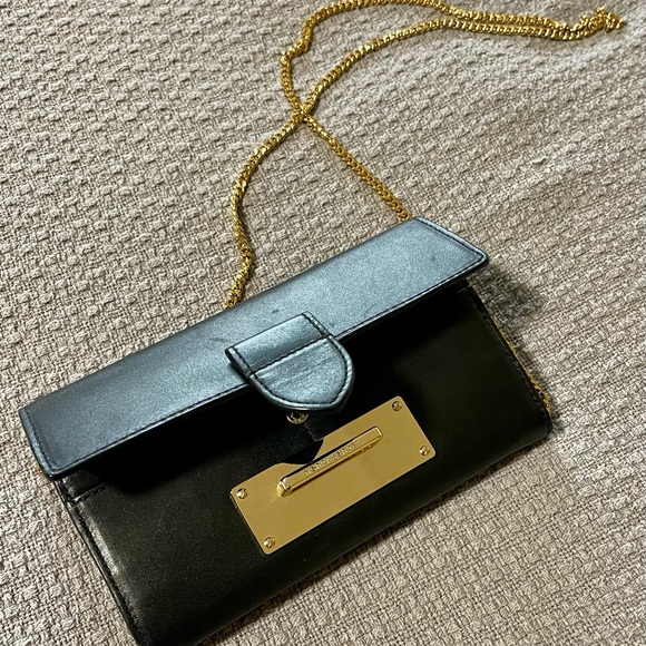 Henri Bendel Black Crossbody Purse with Original gold Chain Strap. - Picture 2 of 12